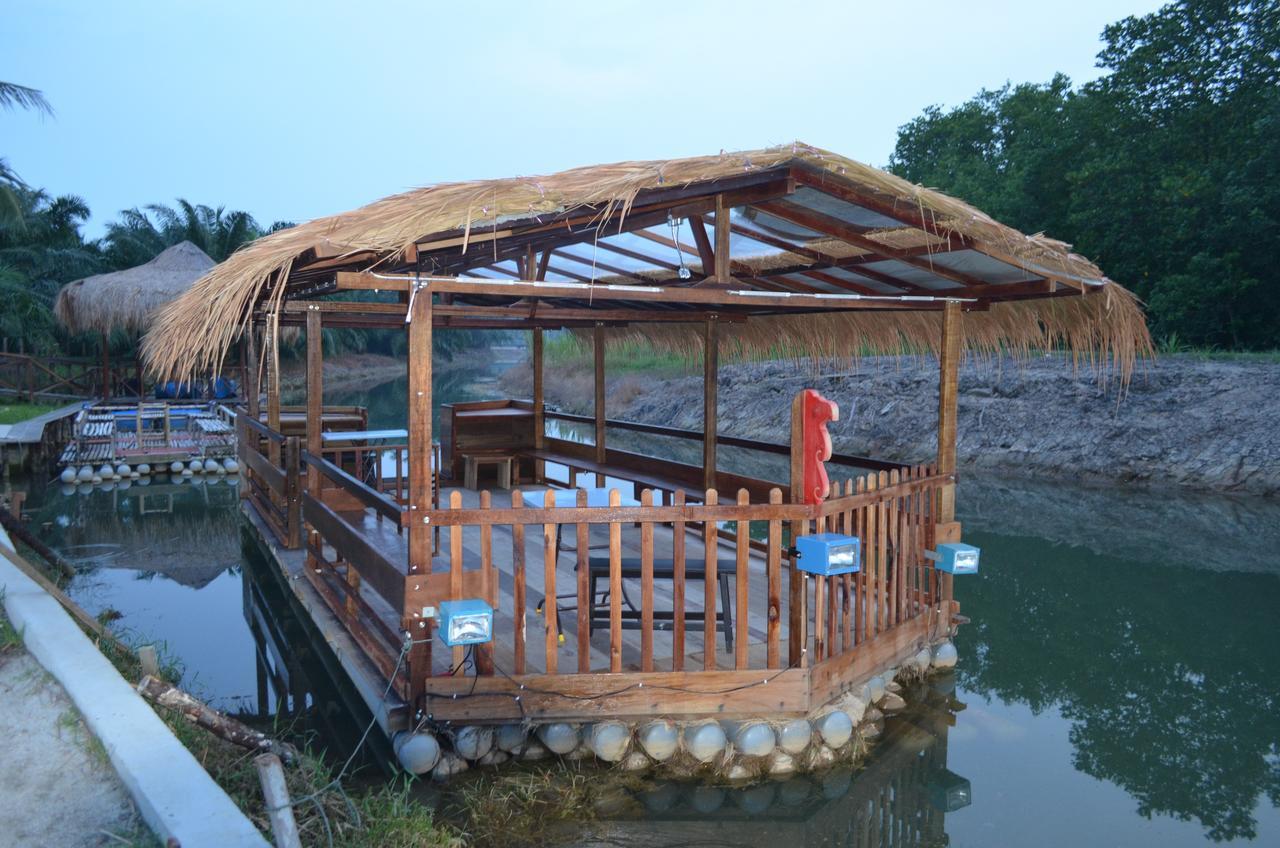 Sinar Eco Resort Kampong Bukit Panjang Екстериор снимка