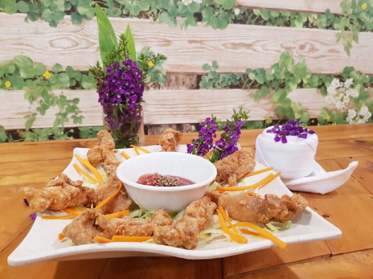 Sinar Eco Resort Kampong Bukit Panjang Екстериор снимка