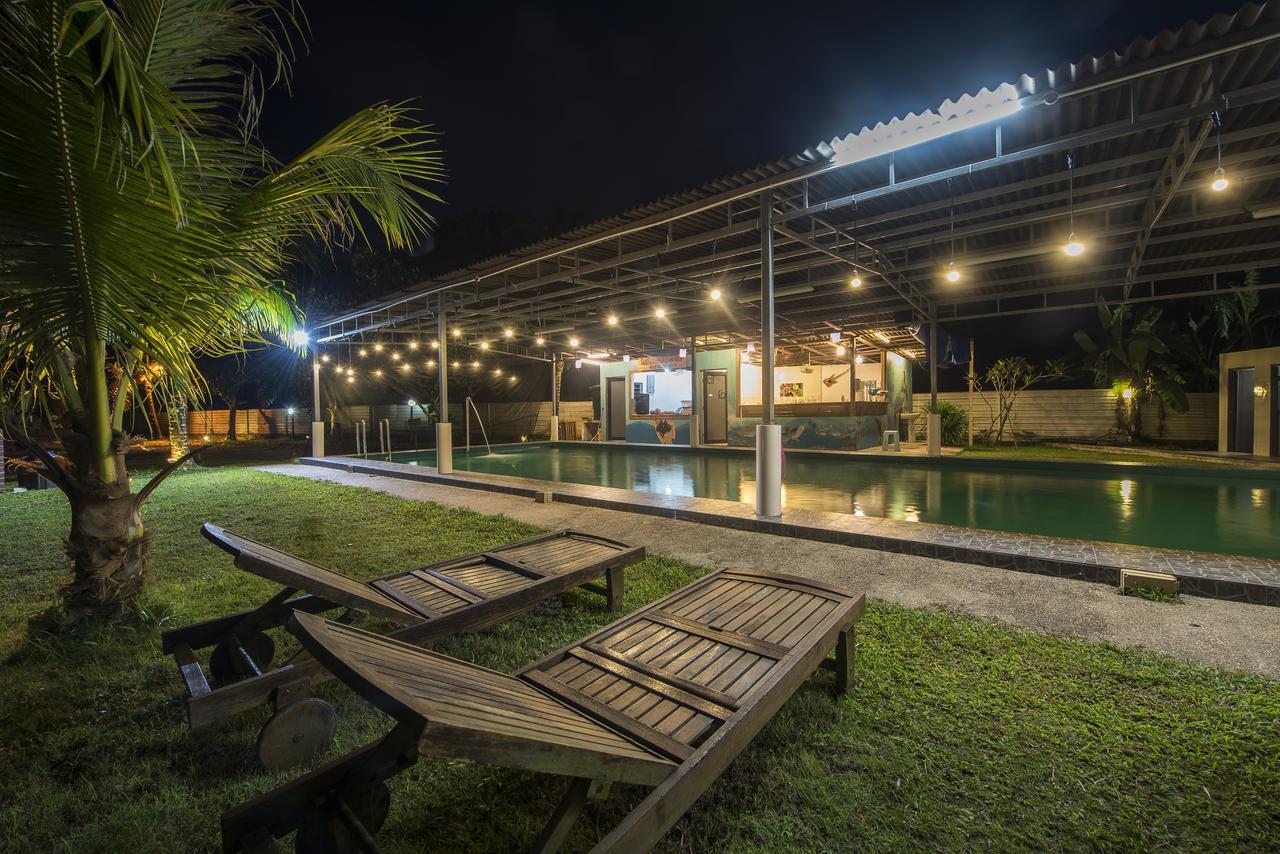Sinar Eco Resort Kampong Bukit Panjang Екстериор снимка